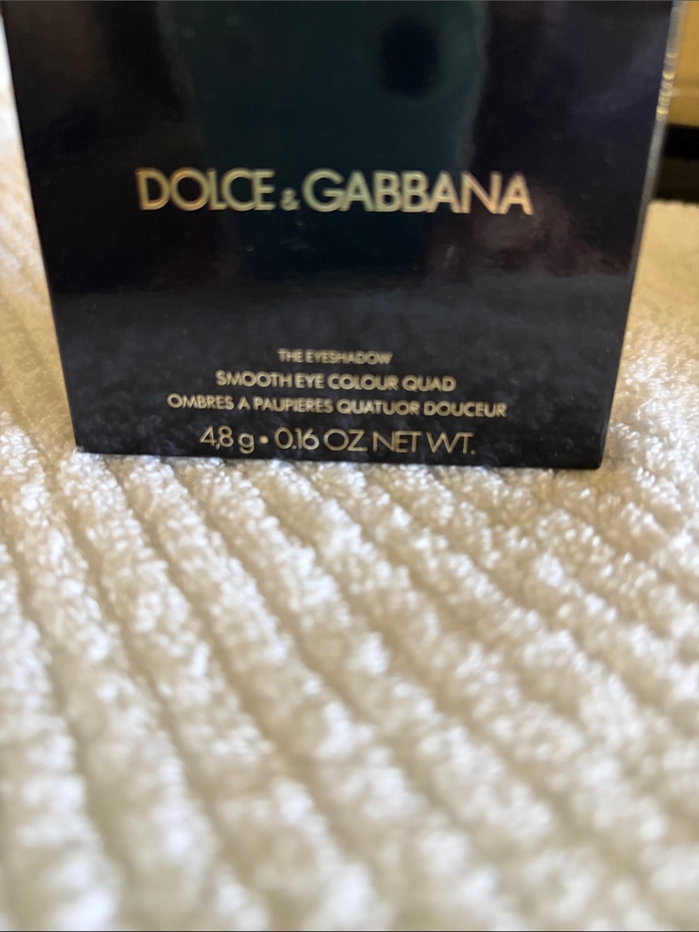 Dolce & Gabbana Black and Gold Eyeshadow Quad Packaging